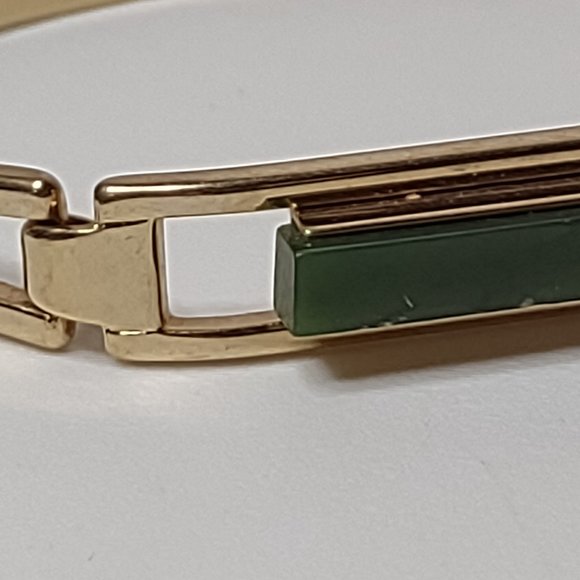 Vintage Avon Green And Gold Tone Bracelet - Picture 5 of 16